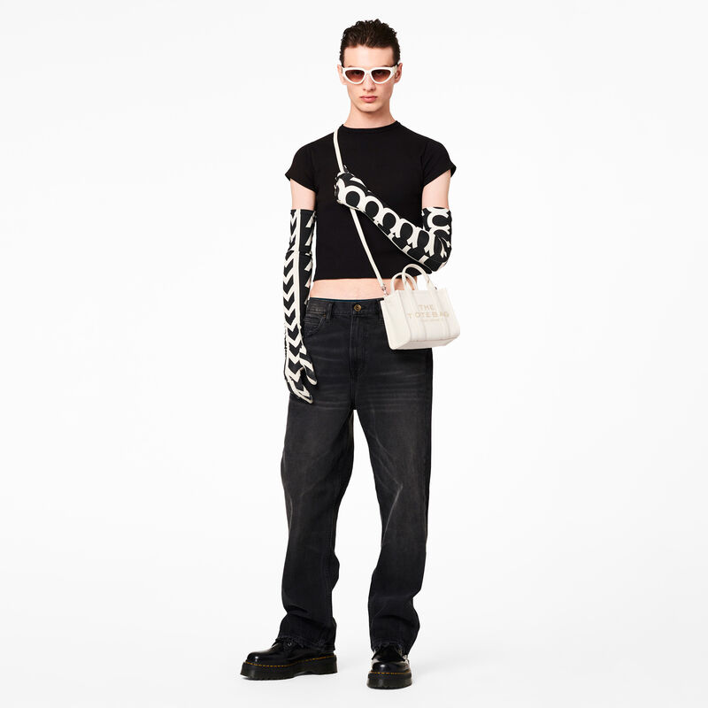 MARC JACOBS The Leather Mini Tote Bag image number 11
